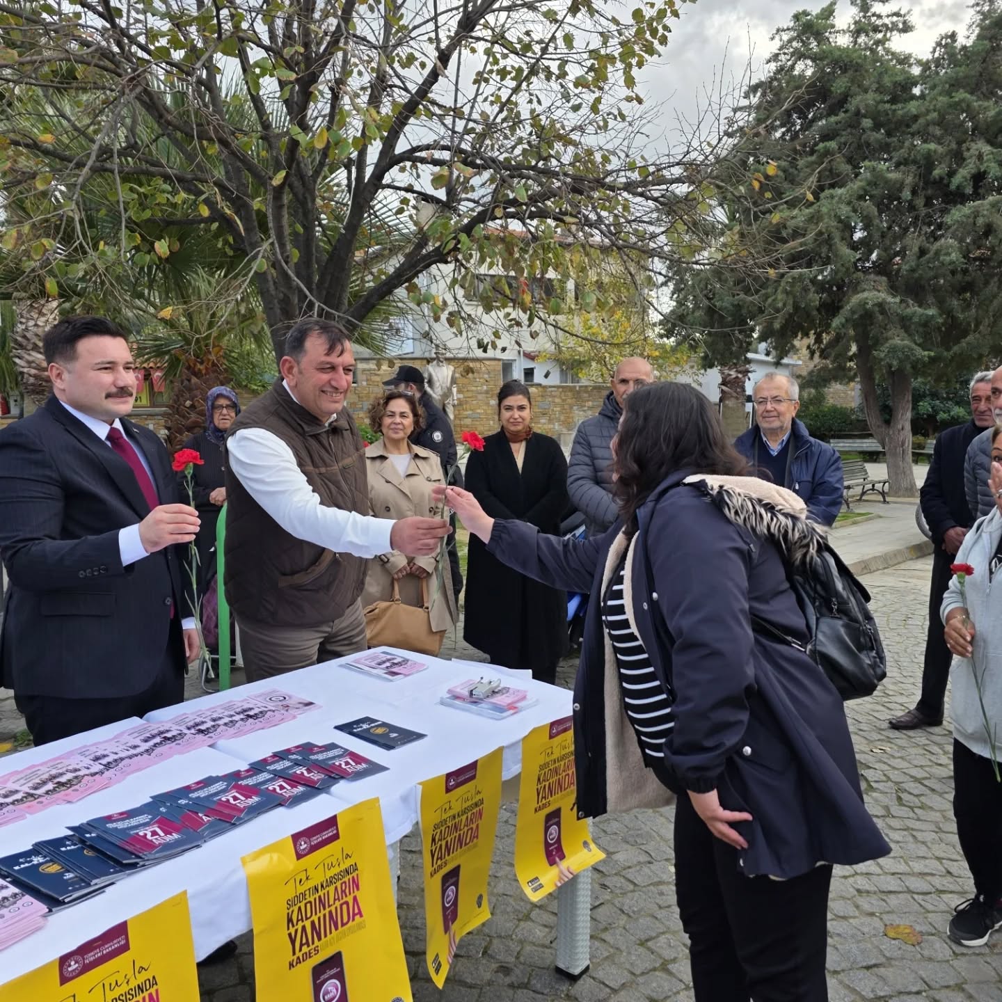 Kadınlar Yalnız Değil! Gökçeada’da Şiddete Karşı Seferberlik: “Daha Eşit ve Adil Bir Gelecek İçin Birlikte Çalışacağız”