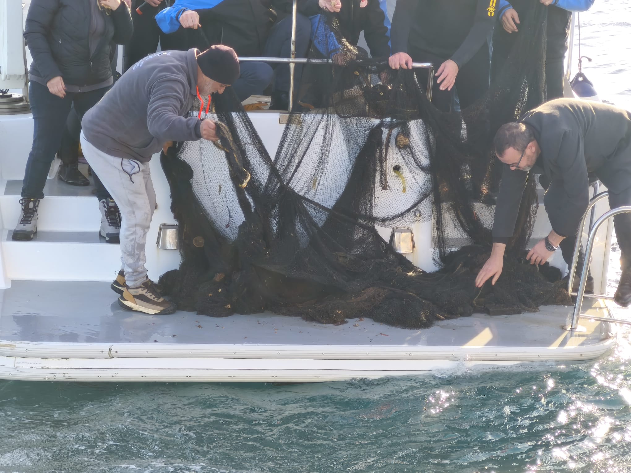 2,9 Milyon m² Hayalet Ağ Denizden Çıkarıldı