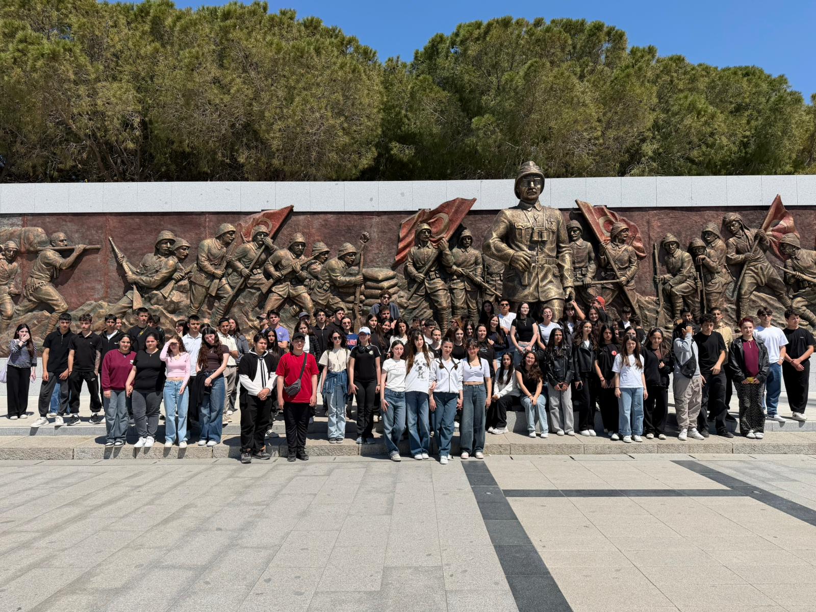 Eceabatlı Gençler Tarihle Buluşuyor